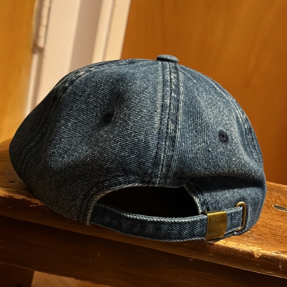 New York Yankees Dark Denim Vented Baseball Cap Hat OS NWT Adjustable - Picture 4 of 10